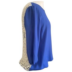 LC LAUREN CONRAD || Blue Crochet Lace Three Quarter Blouse Shirt || size Large